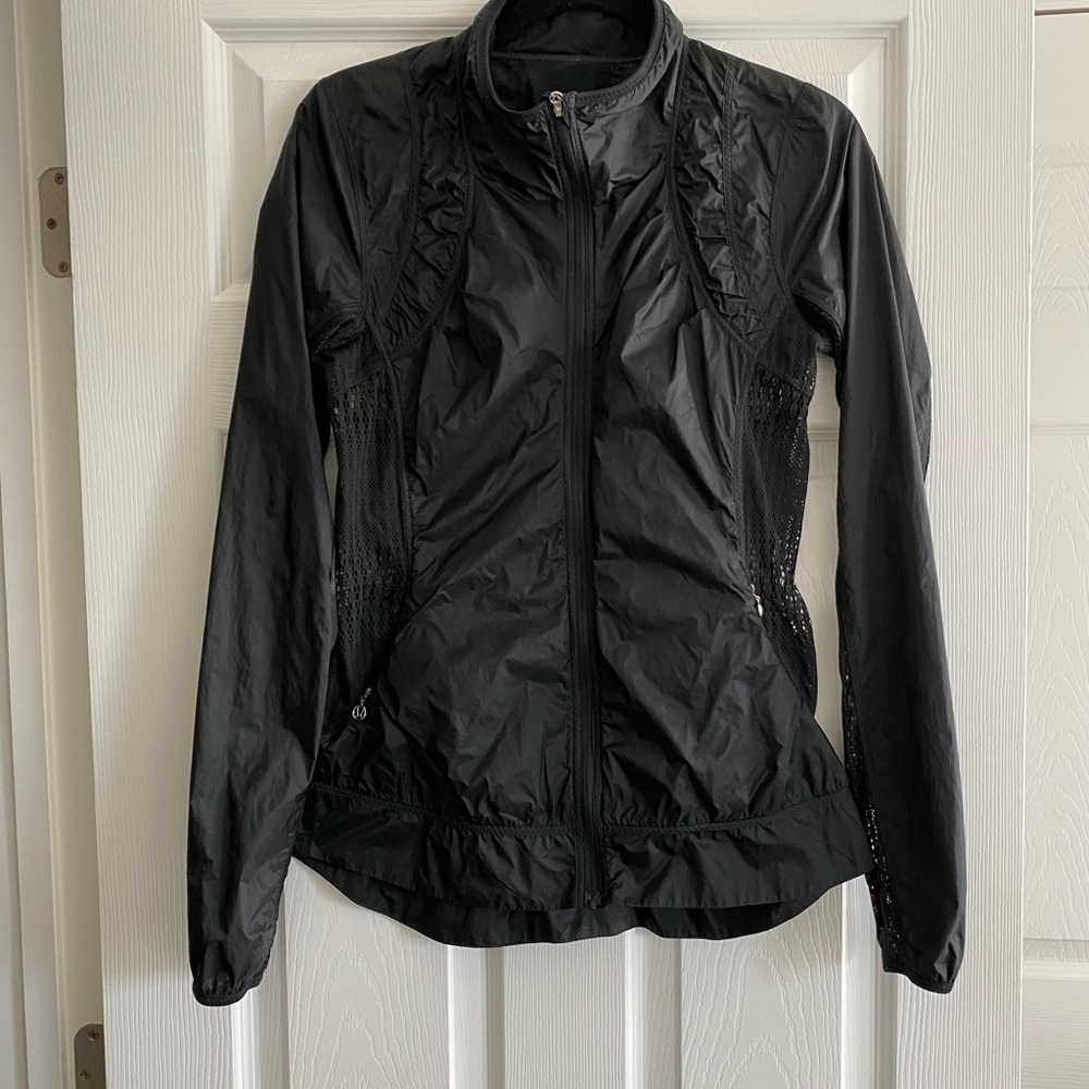 Lululemon lightweight jacket